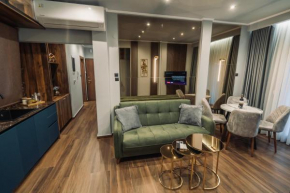 INDIVIDUALliving3 Excellent location centre! !